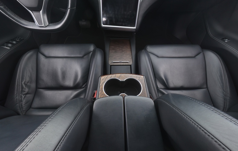 Tesla Model S vaihtoauto