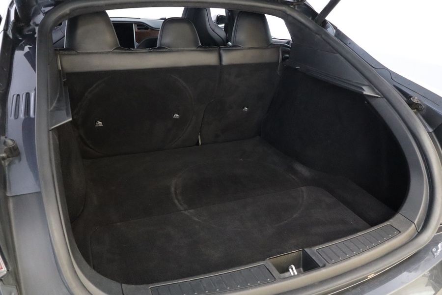 Tesla Model S vaihtoauto