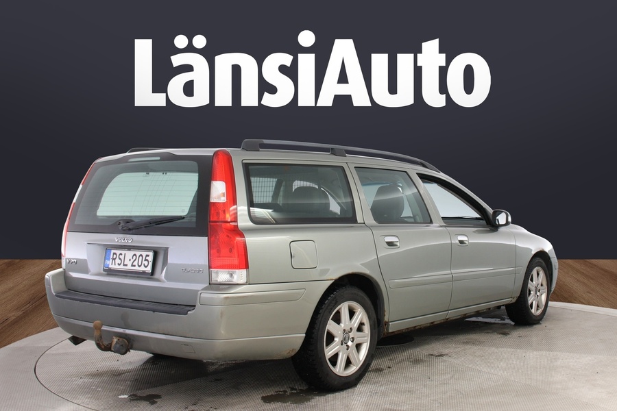 Volvo V70 vaihtoauto