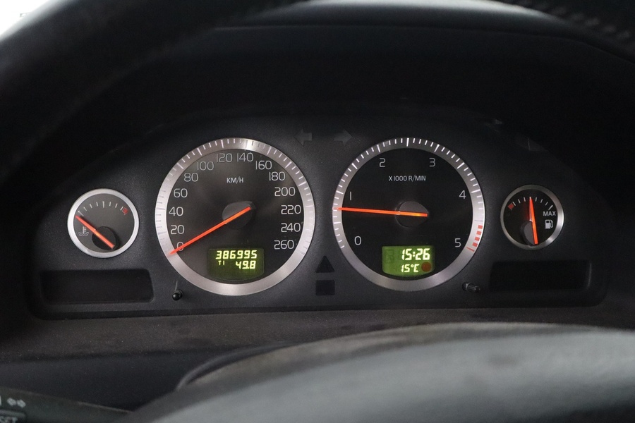 Volvo V70 vaihtoauto