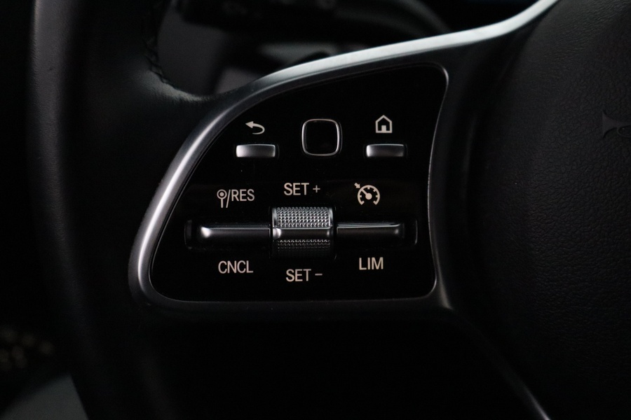 Mercedes-Benz GLA vaihtoauto