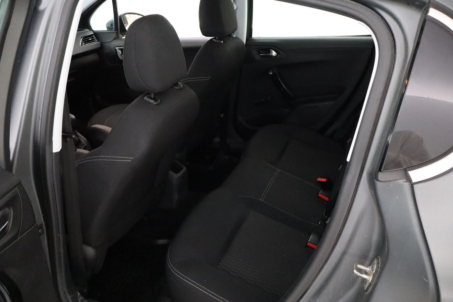 Peugeot 208 vaihtoauto