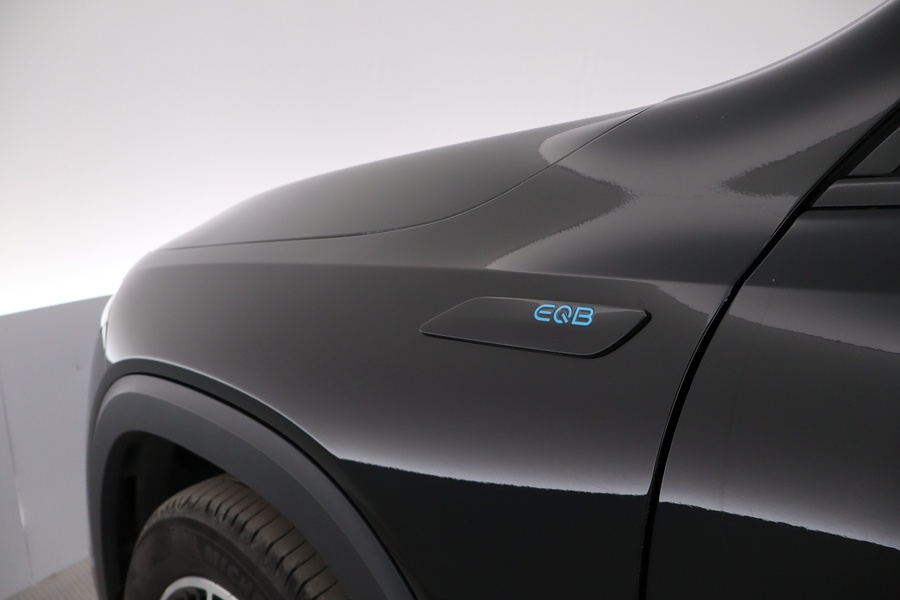 Mercedes-Benz EQB vaihtoauto