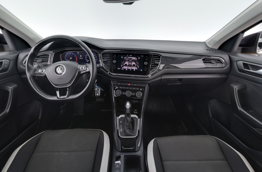 Volkswagen T-Roc vaihtoauto