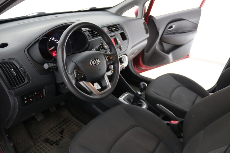 Kia Rio vaihtoauto