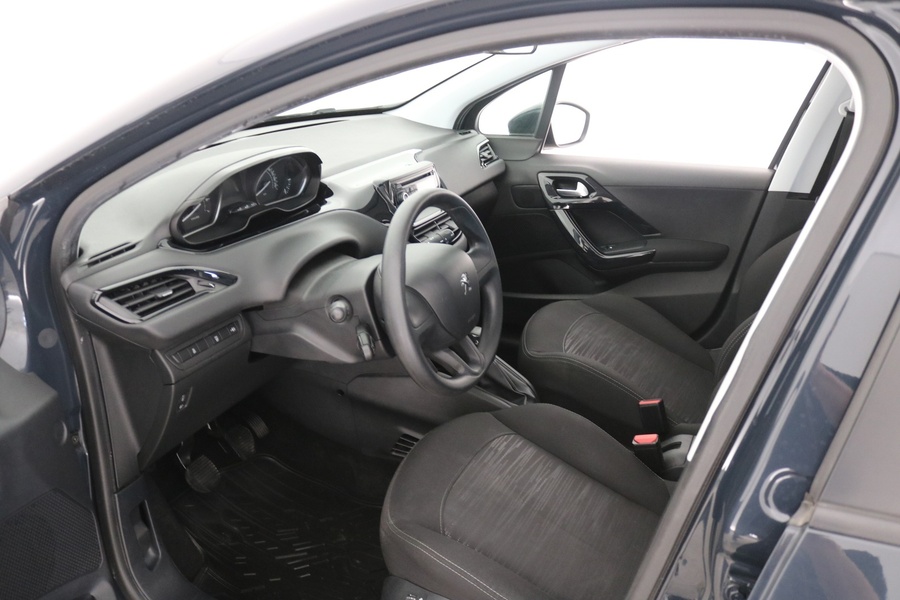 Peugeot 208 vaihtoauto