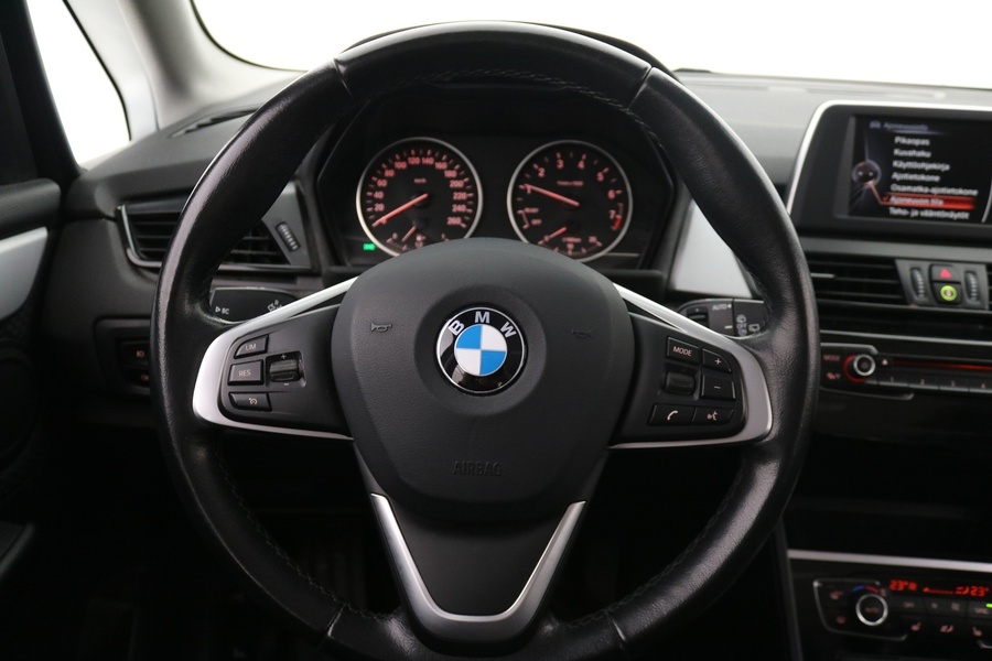 BMW 218 vaihtoauto