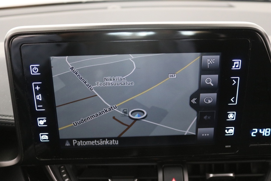 Toyota C-HR vaihtoauto