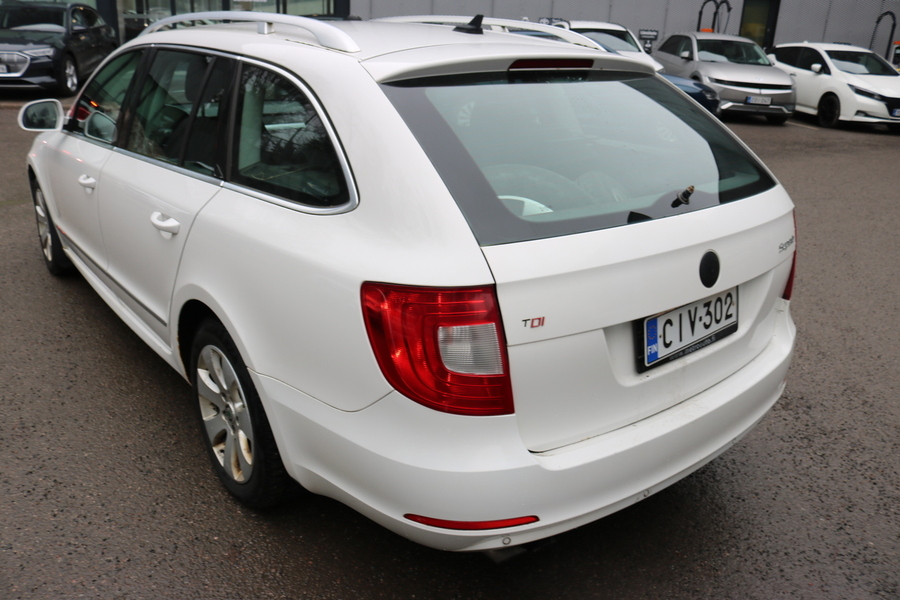 Skoda Superb vaihtoauto