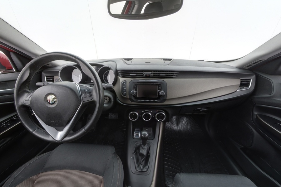 Alfa Romeo Giulietta vaihtoauto