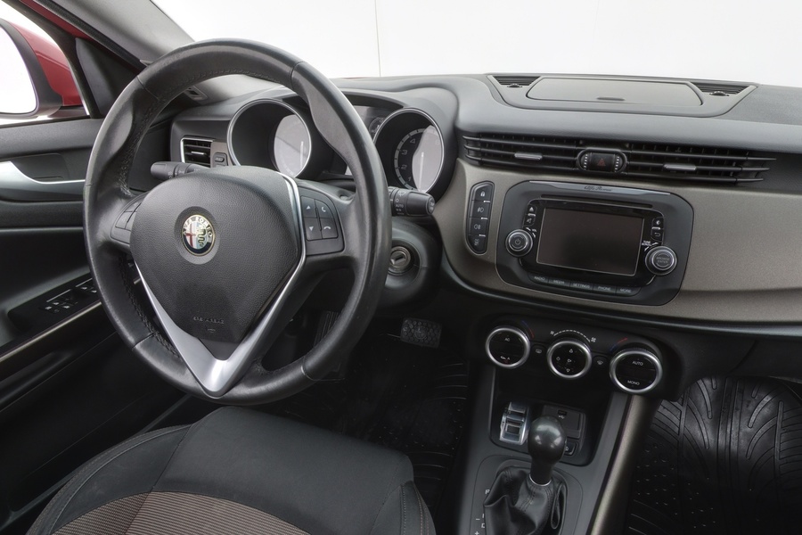 Alfa Romeo Giulietta vaihtoauto