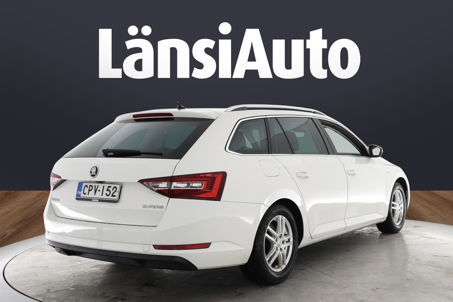 Skoda Superb vaihtoauto