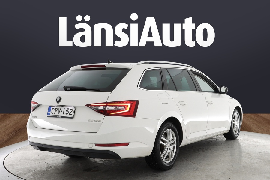 Skoda Superb vaihtoauto