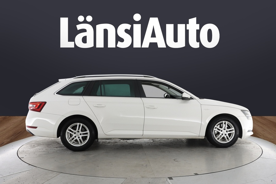 Skoda Superb vaihtoauto