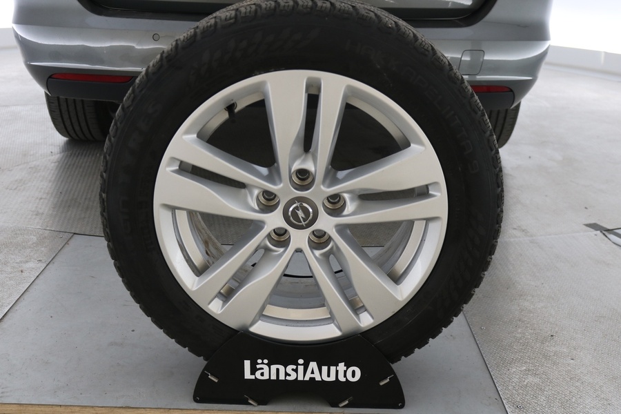 Opel Astra vaihtoauto