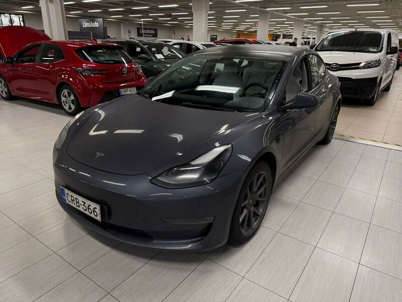 Tesla Model 3 vaihtoauto