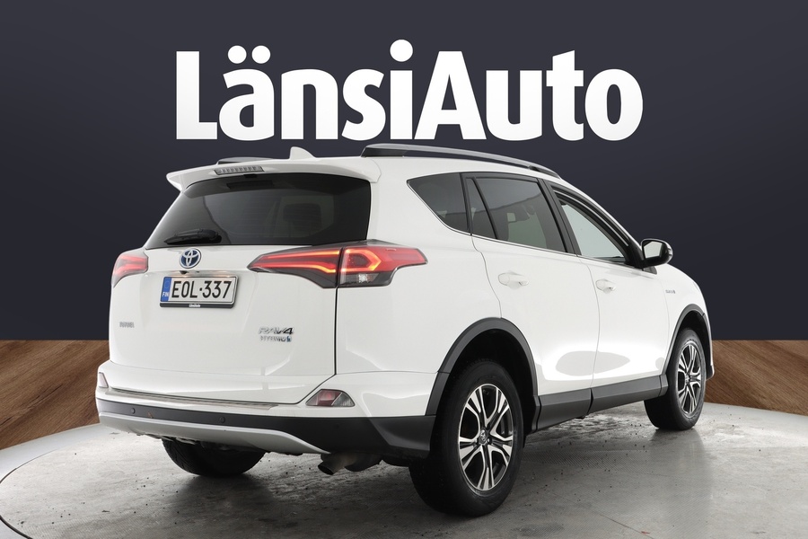 Toyota RAV4 vaihtoauto