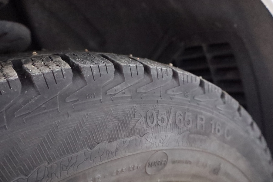 Opel Vivaro vaihtoauto