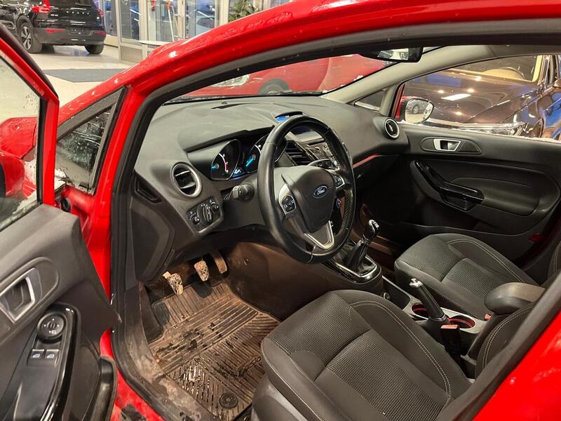 Ford Fiesta vaihtoauto