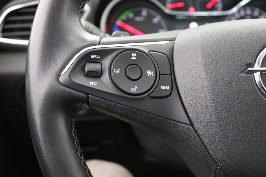 Opel Grandland X vaihtoauto