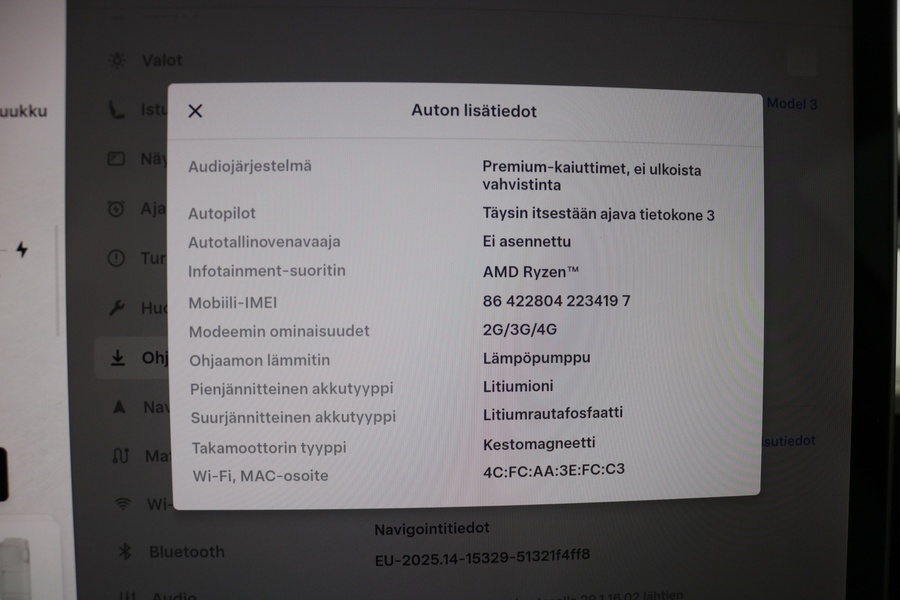 Tesla Model 3 vaihtoauto