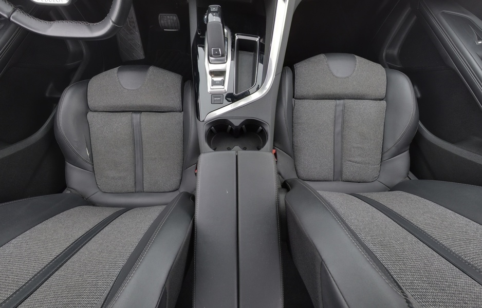 Peugeot 5008 vaihtoauto