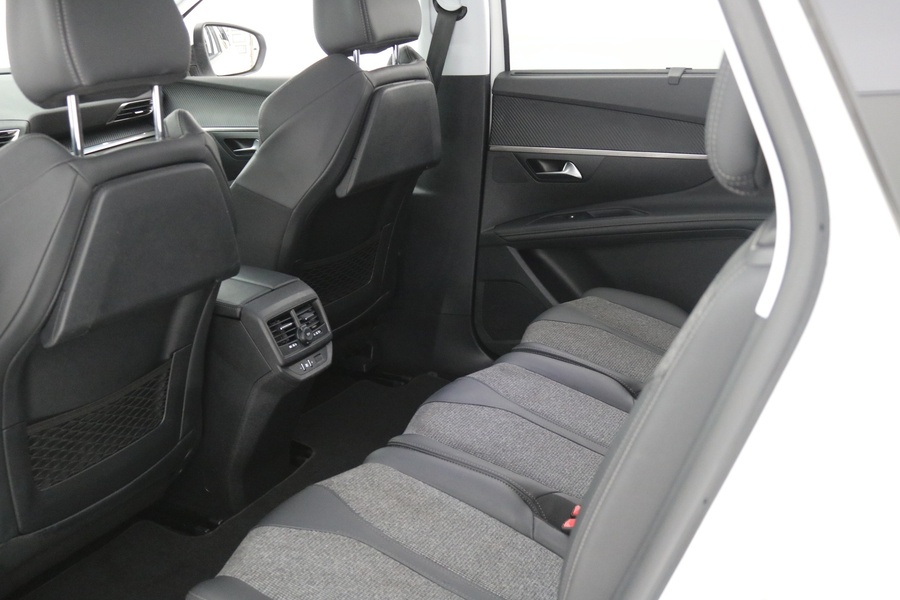 Peugeot 5008 vaihtoauto