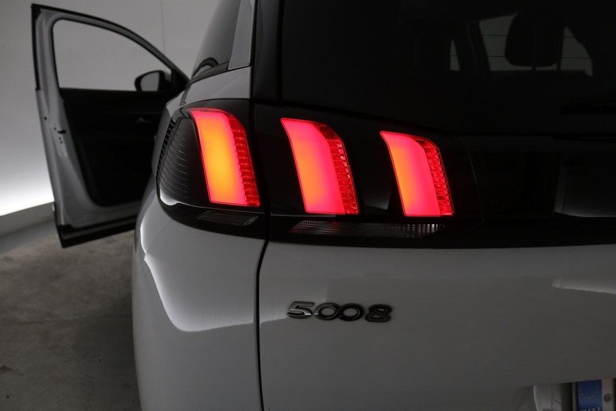 Peugeot 5008 vaihtoauto