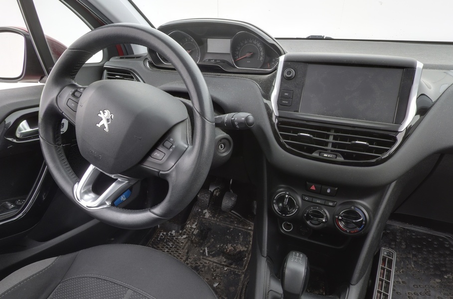 Peugeot 208 vaihtoauto