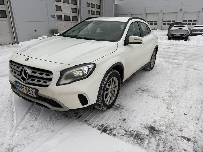 Mercedes-Benz GLA vaihtoauto