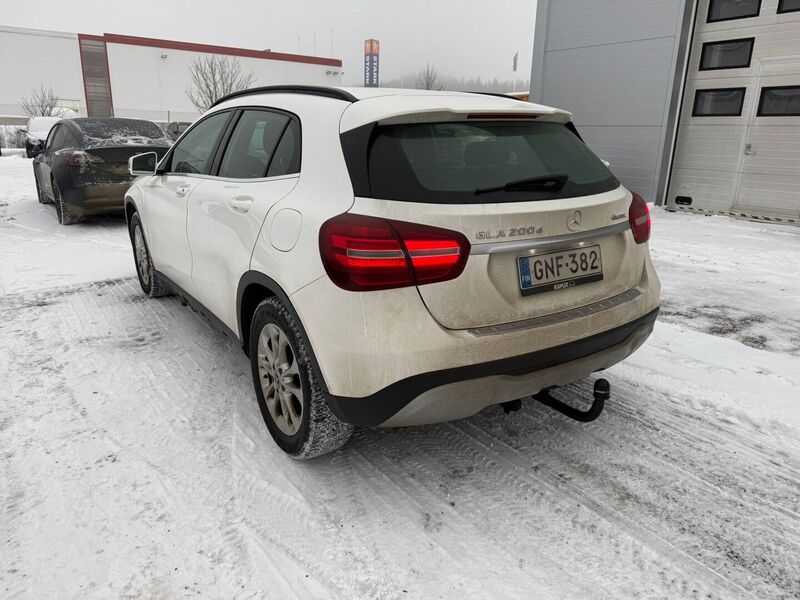 Mercedes-Benz GLA vaihtoauto