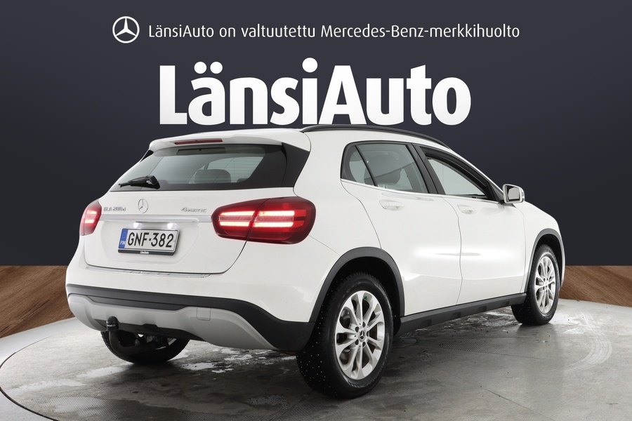 Mercedes-Benz GLA vaihtoauto