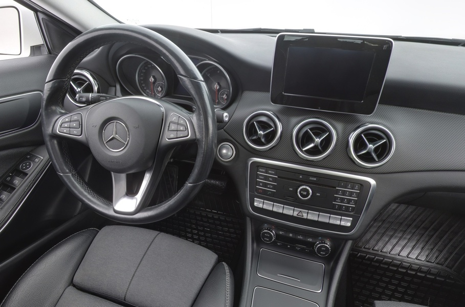 Mercedes-Benz GLA vaihtoauto