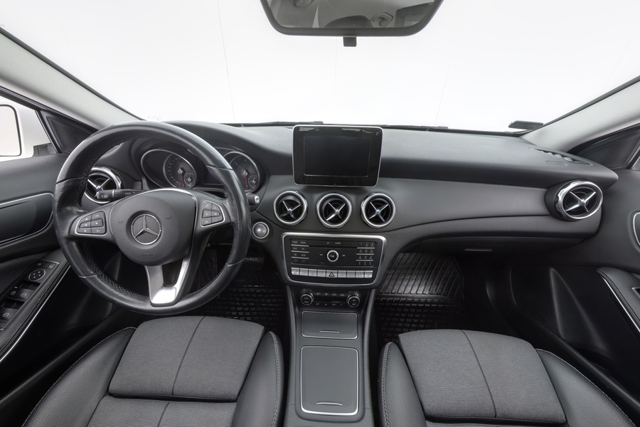 Mercedes-Benz GLA vaihtoauto