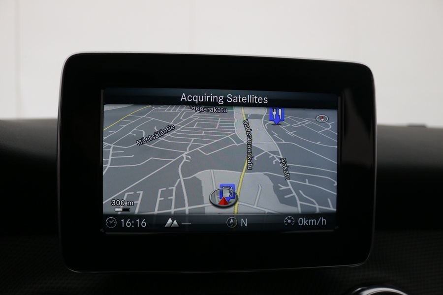 Mercedes-Benz GLA vaihtoauto