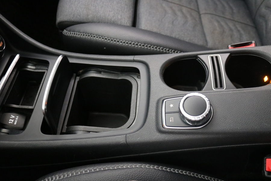 Mercedes-Benz GLA vaihtoauto