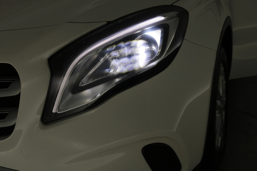 Mercedes-Benz GLA vaihtoauto