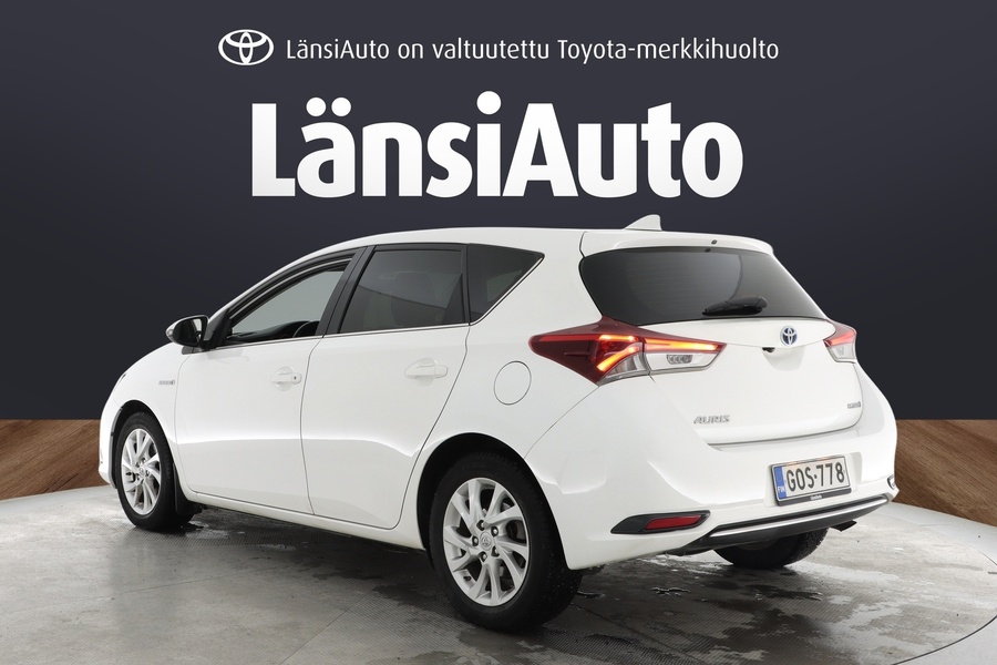 Toyota Auris vaihtoauto