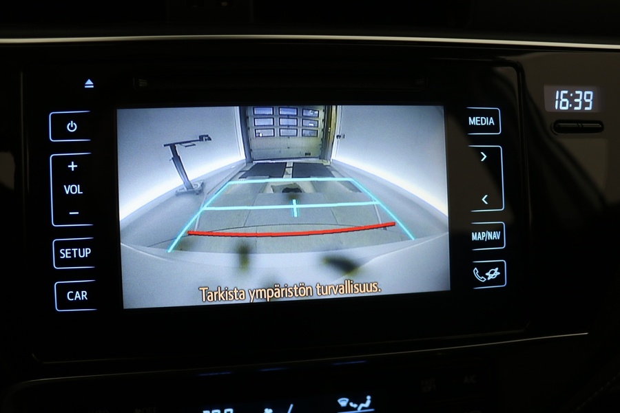 Toyota Auris vaihtoauto