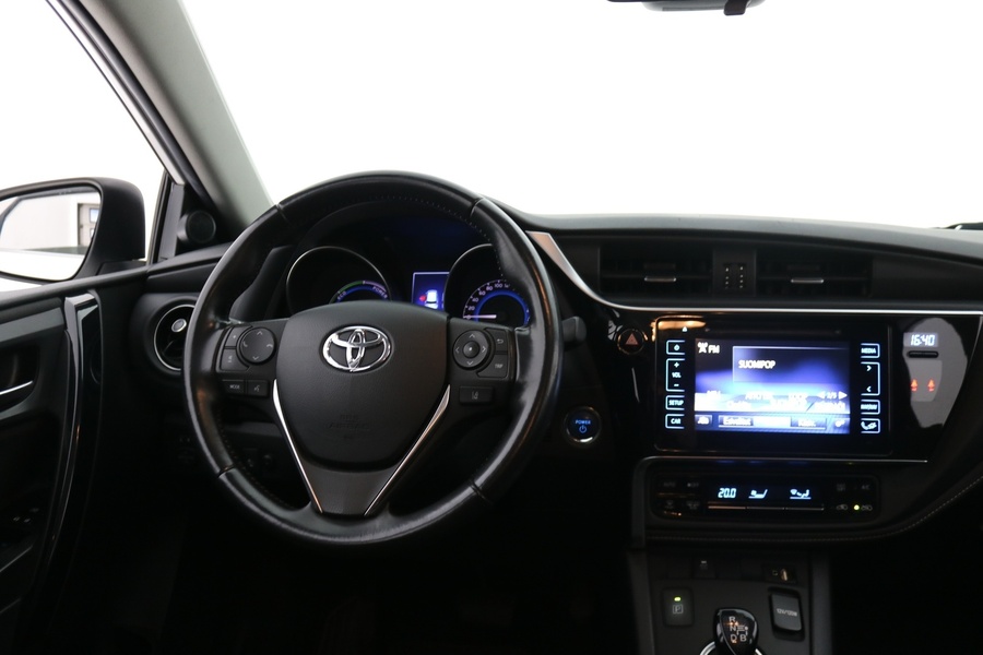 Toyota Auris vaihtoauto