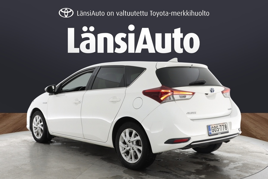 Toyota Auris vaihtoauto