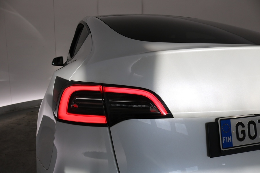 Tesla Model Y vaihtoauto