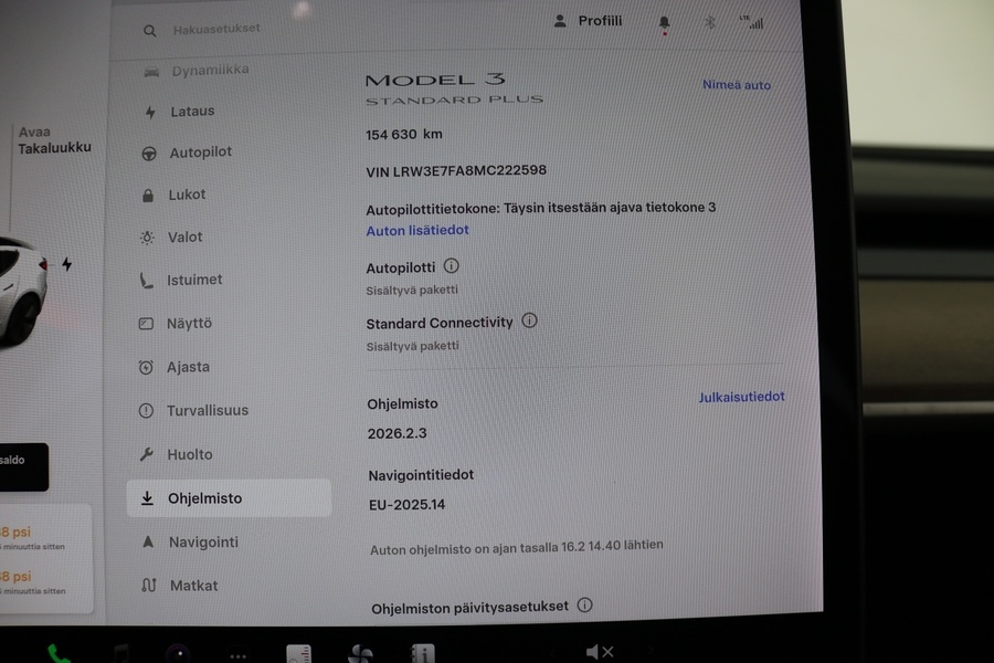 Tesla Model 3 vaihtoauto