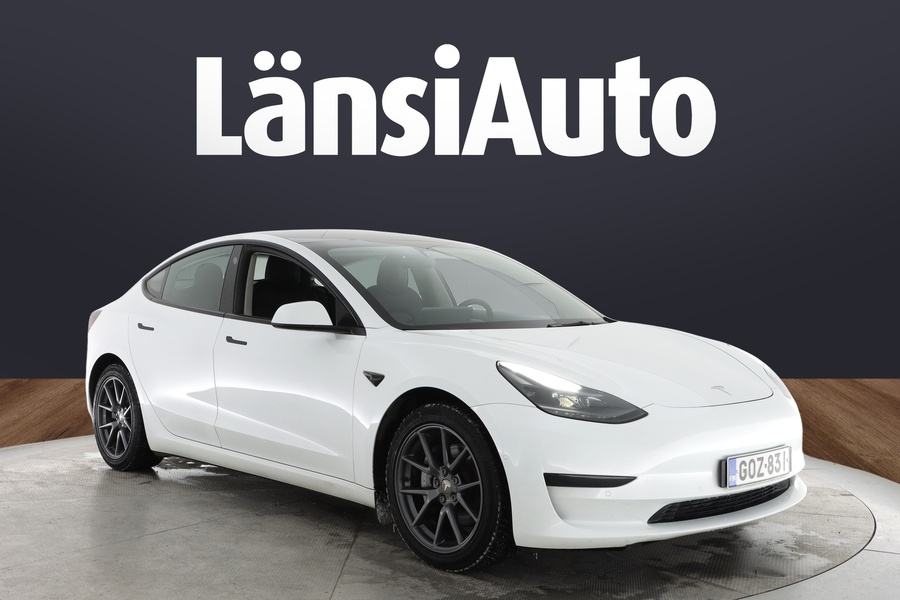 Tesla Model 3 vaihtoauto
