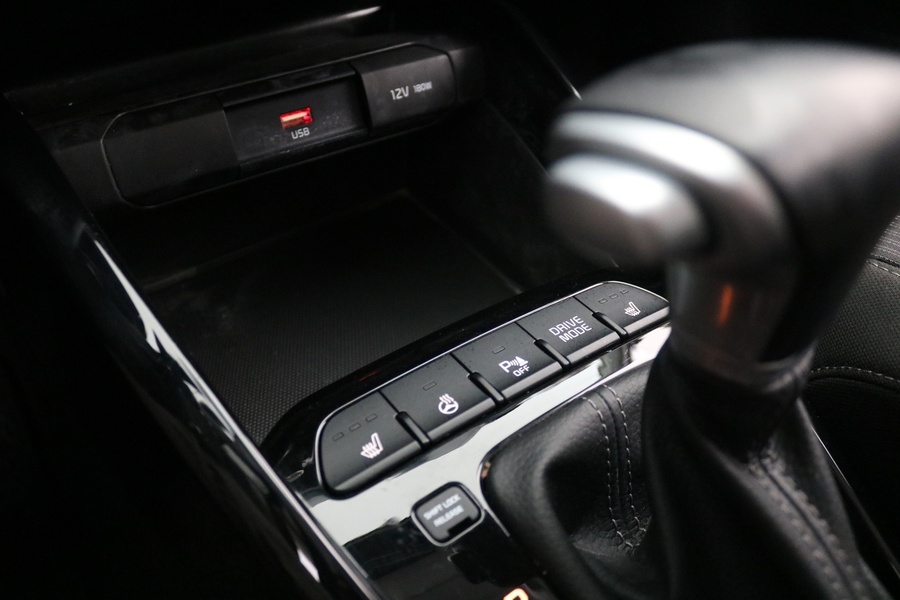 Kia Stonic vaihtoauto