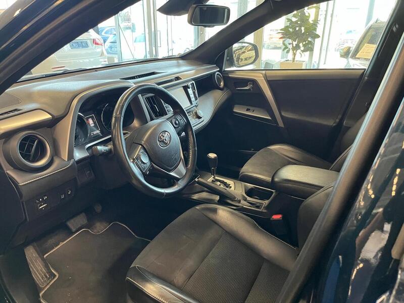 Toyota RAV4 vaihtoauto