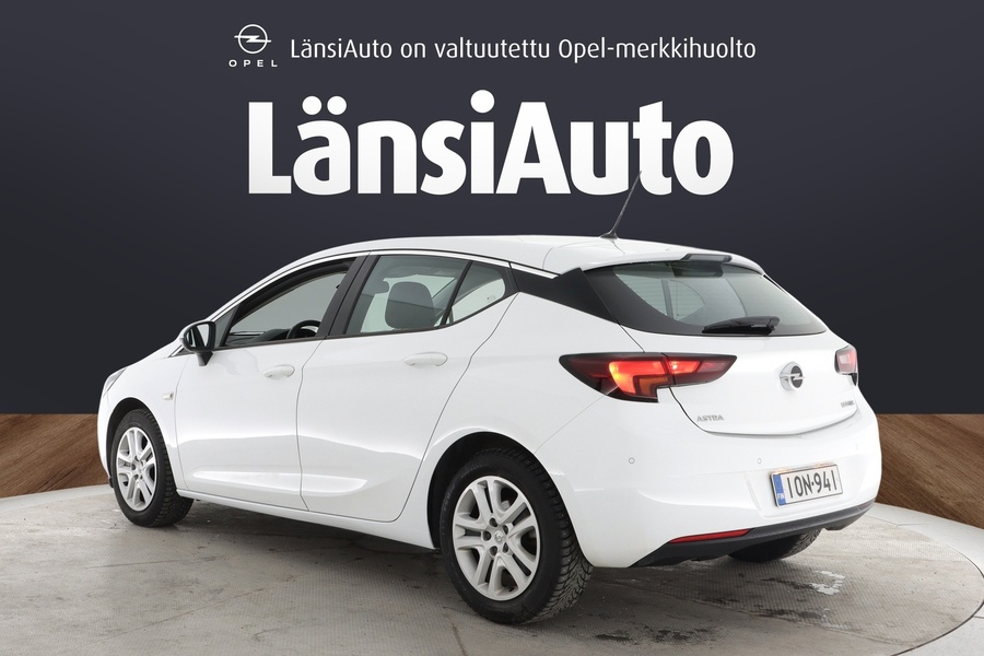 Opel Astra vaihtoauto