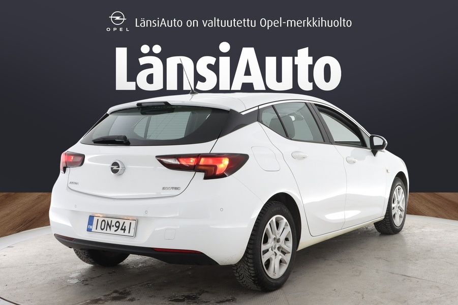 Opel Astra vaihtoauto