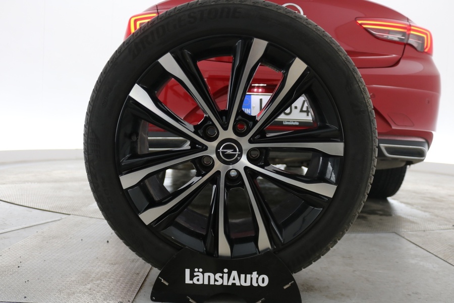 Opel Insignia vaihtoauto