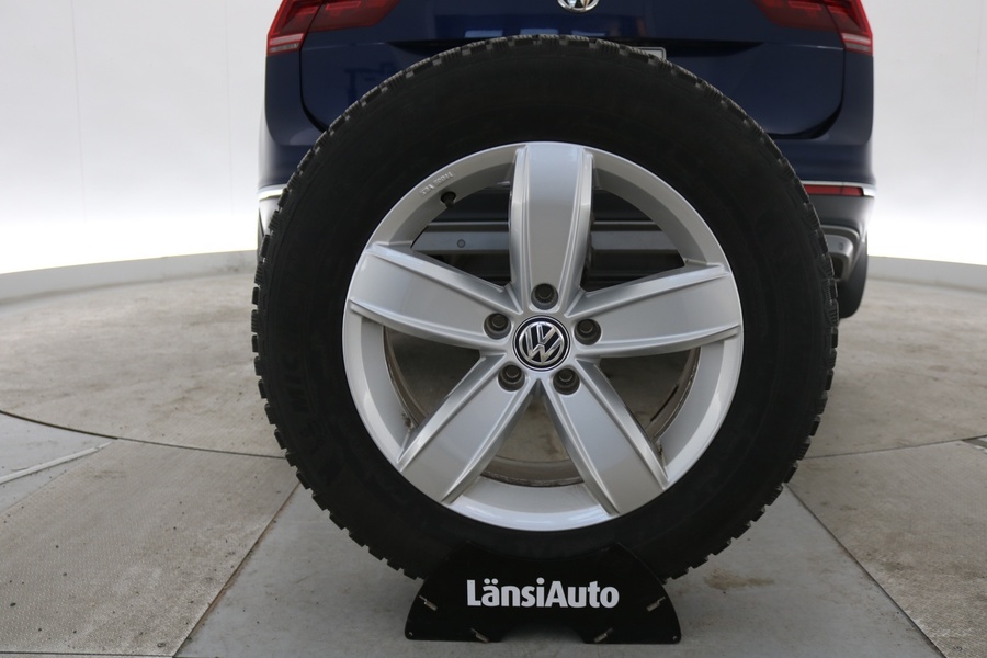 Volkswagen Tiguan vaihtoauto